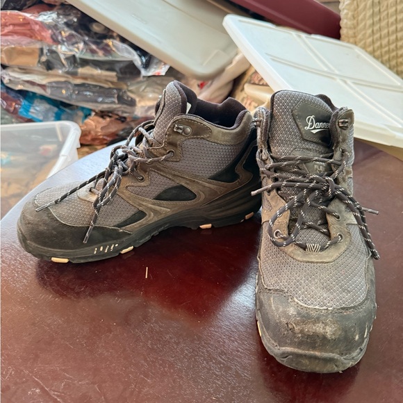 Danner Gray Rugged Hiking Boots - Picture 2 of 6